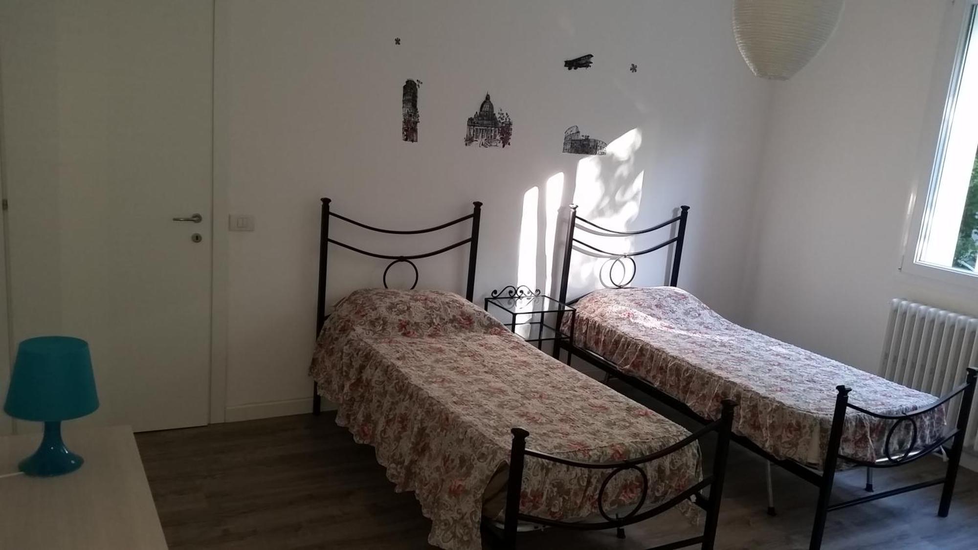 In A 2 Passi Dal Mare E Dal Centro Pesaro